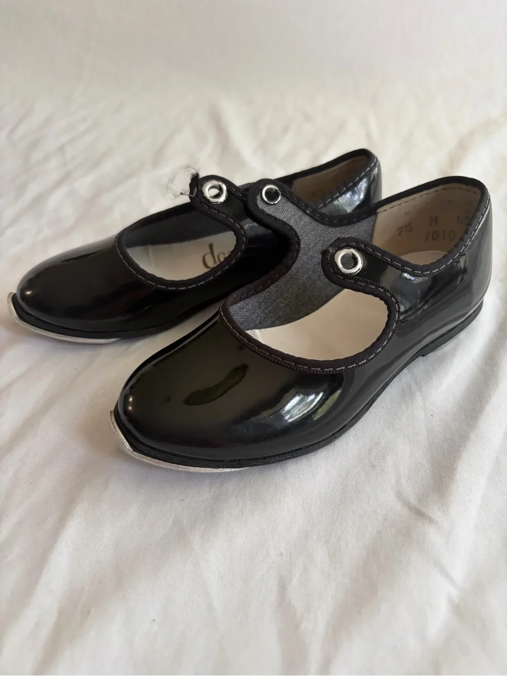 Dance Fashions Kids Tap Shoes Slip On Size 7.5 Black Dance Class Recital